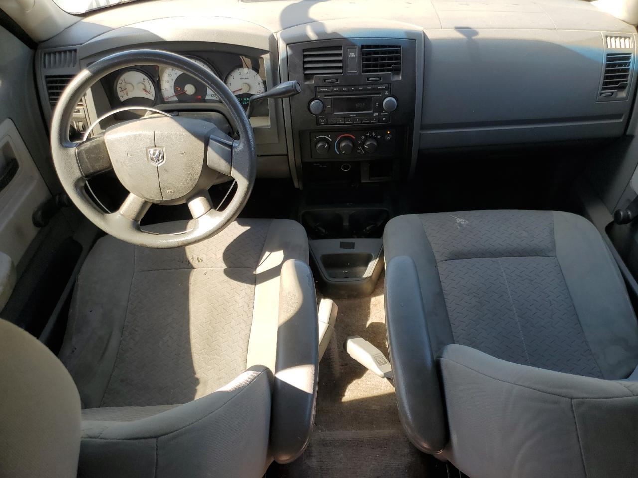 2007 Dodge Dakota - Image 8