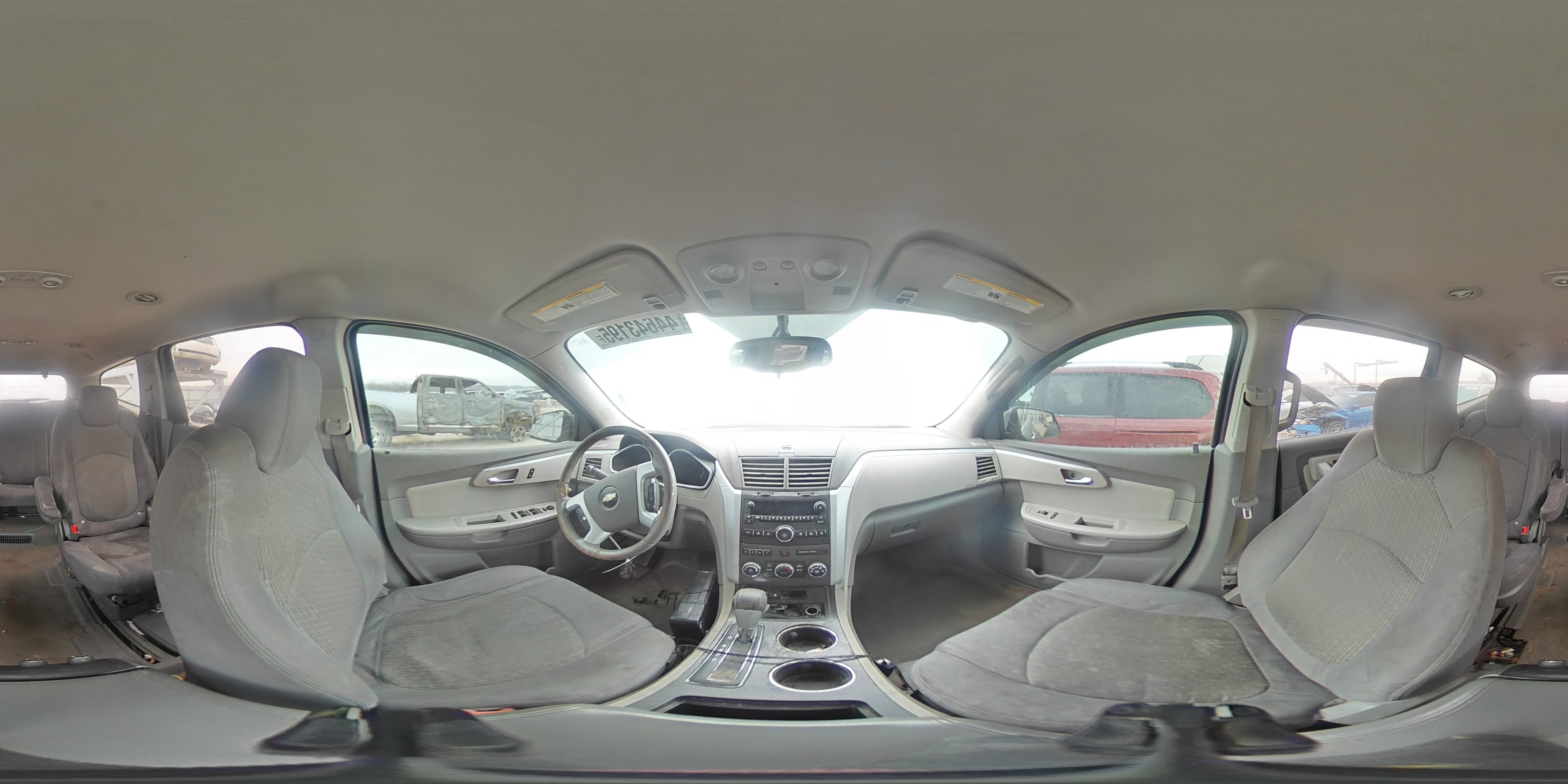 2010 Chevrolet Traverse - Image 14