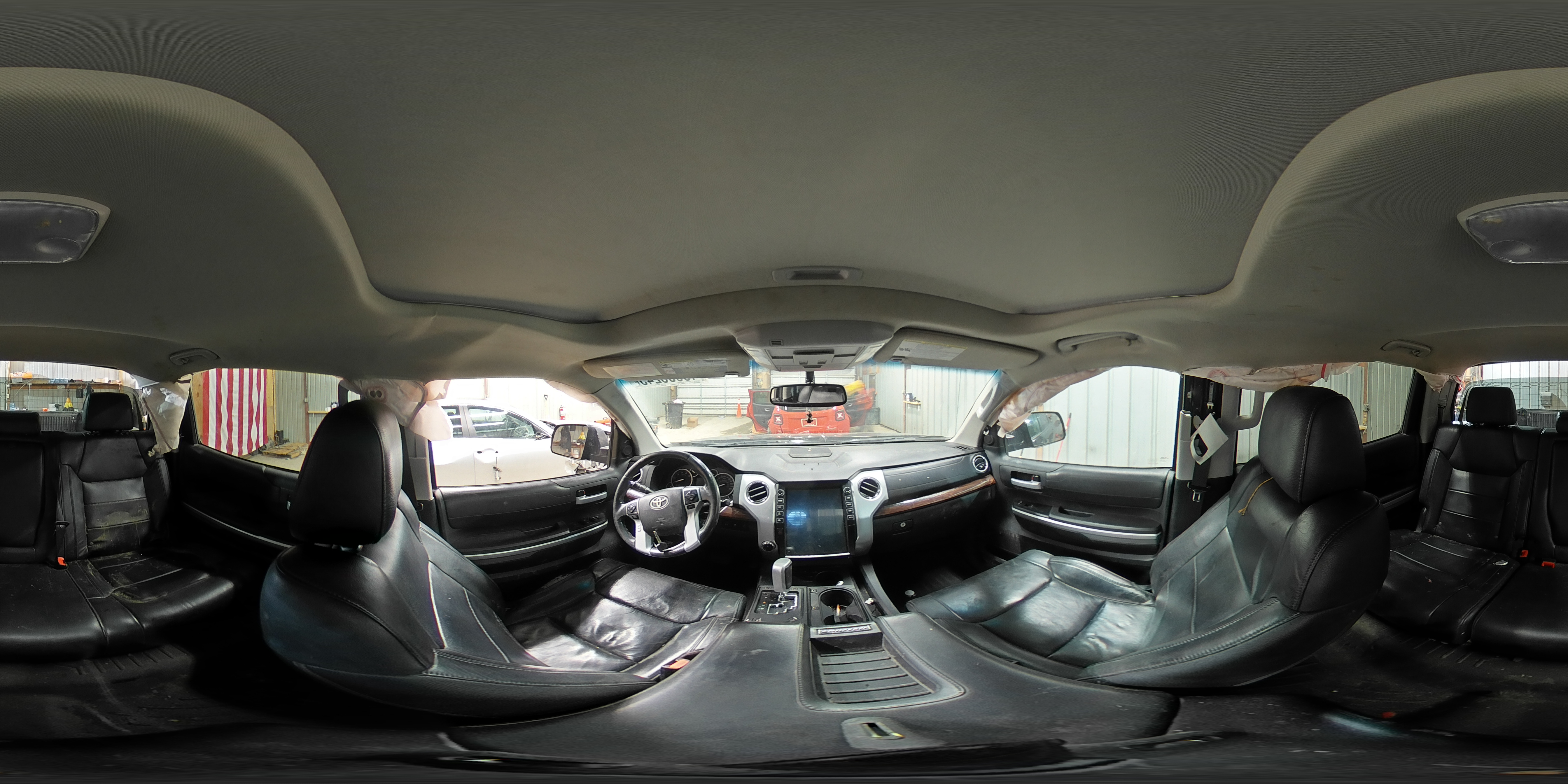 2014 Toyota Tundra - Image 13