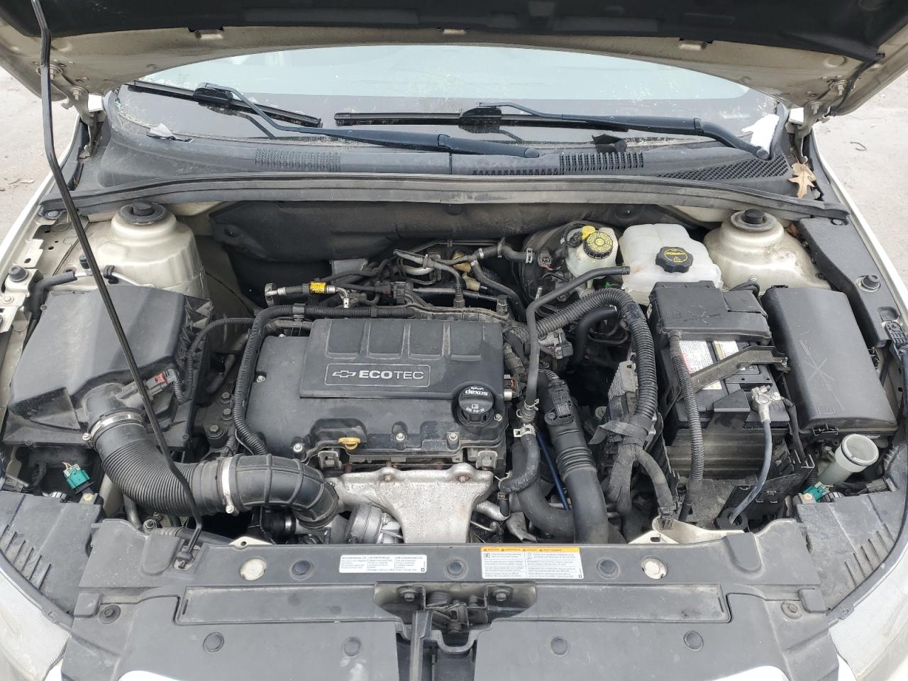 2013 Chevrolet Cruze - Image 12
