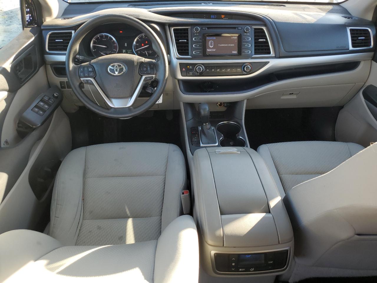 2015 Toyota Highlander - Image 8