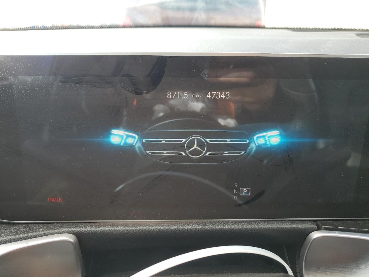 2020 Mercedes-Benz GLB - Image 9