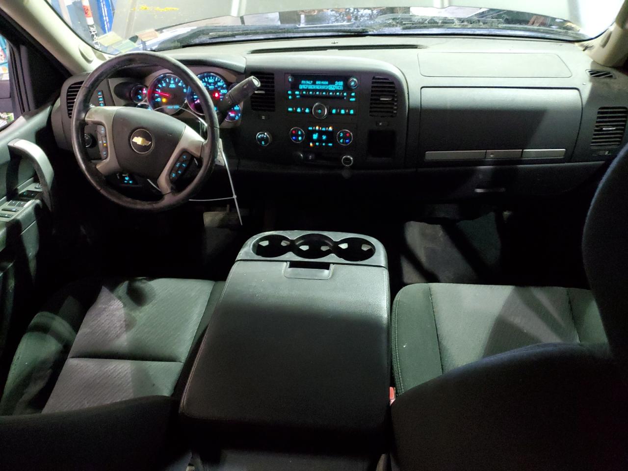 2013 Chevrolet Silverado - Image 8