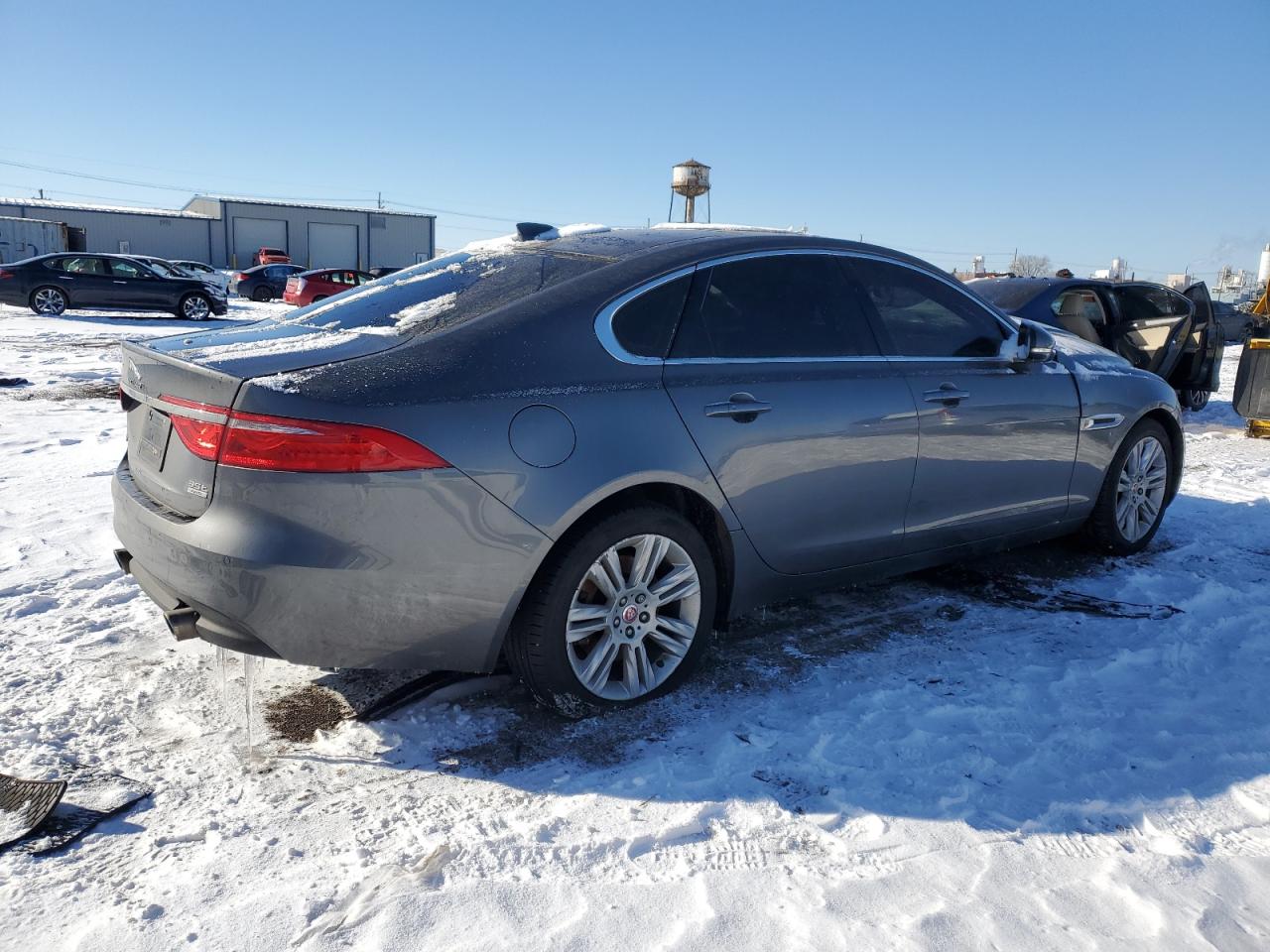 2018 Jaguar XF - Image 3