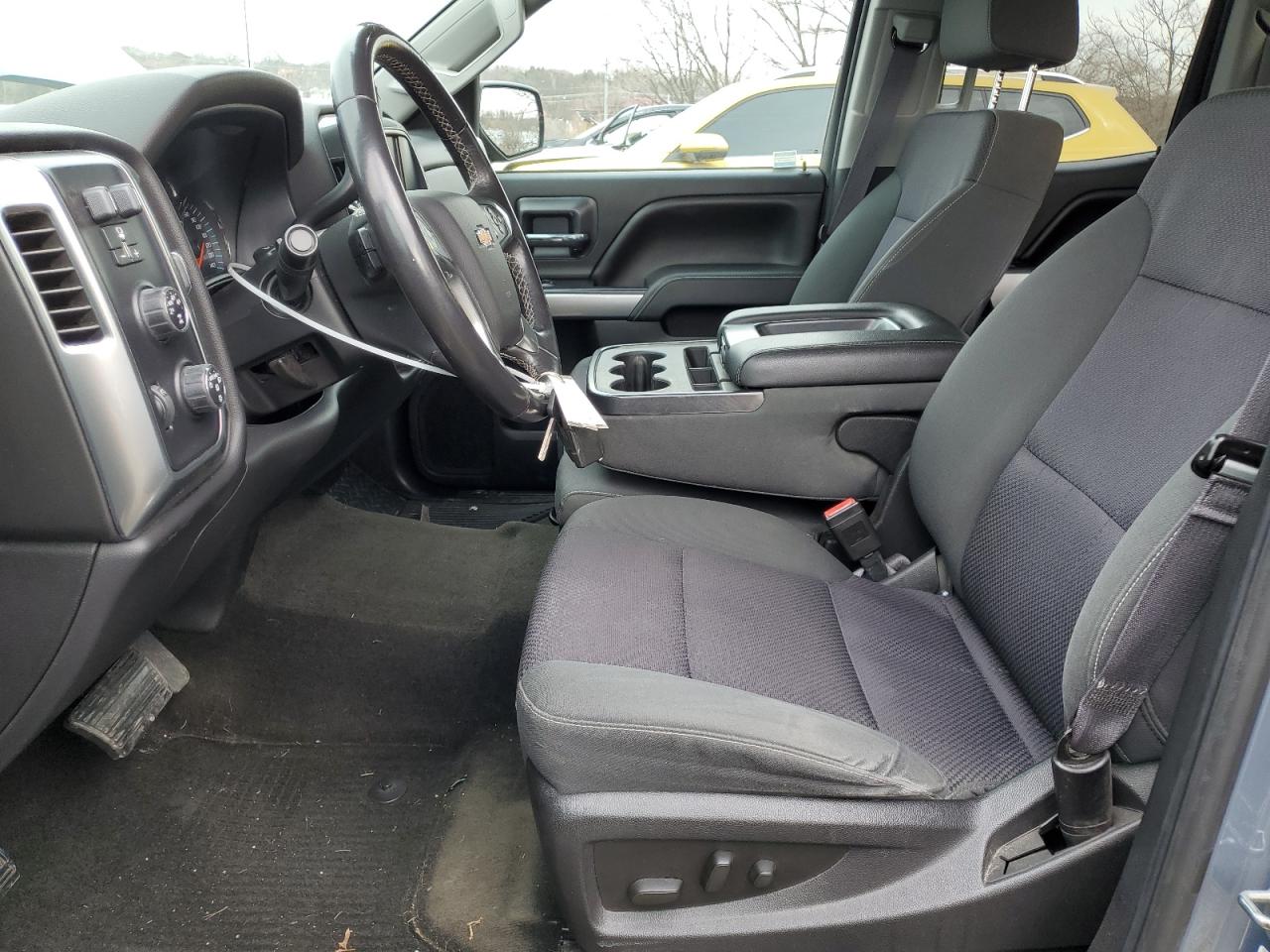 2015 Chevrolet Silverado - Image 7