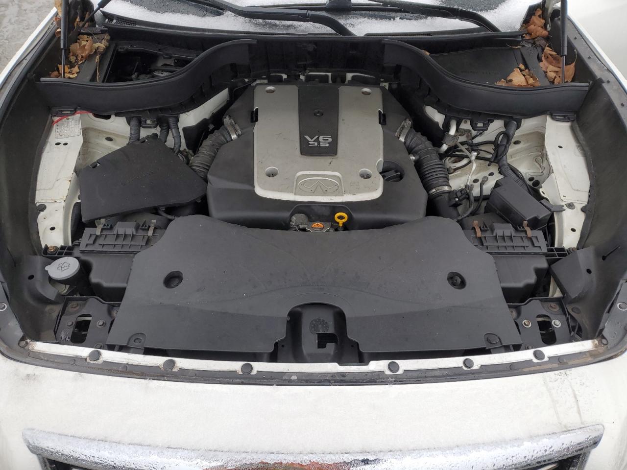 2010 Infiniti FX - Image 11