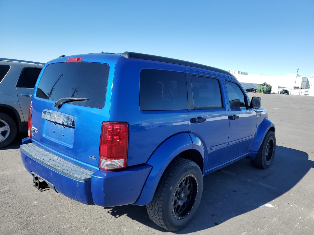 2008 Dodge Nitro - Image 3