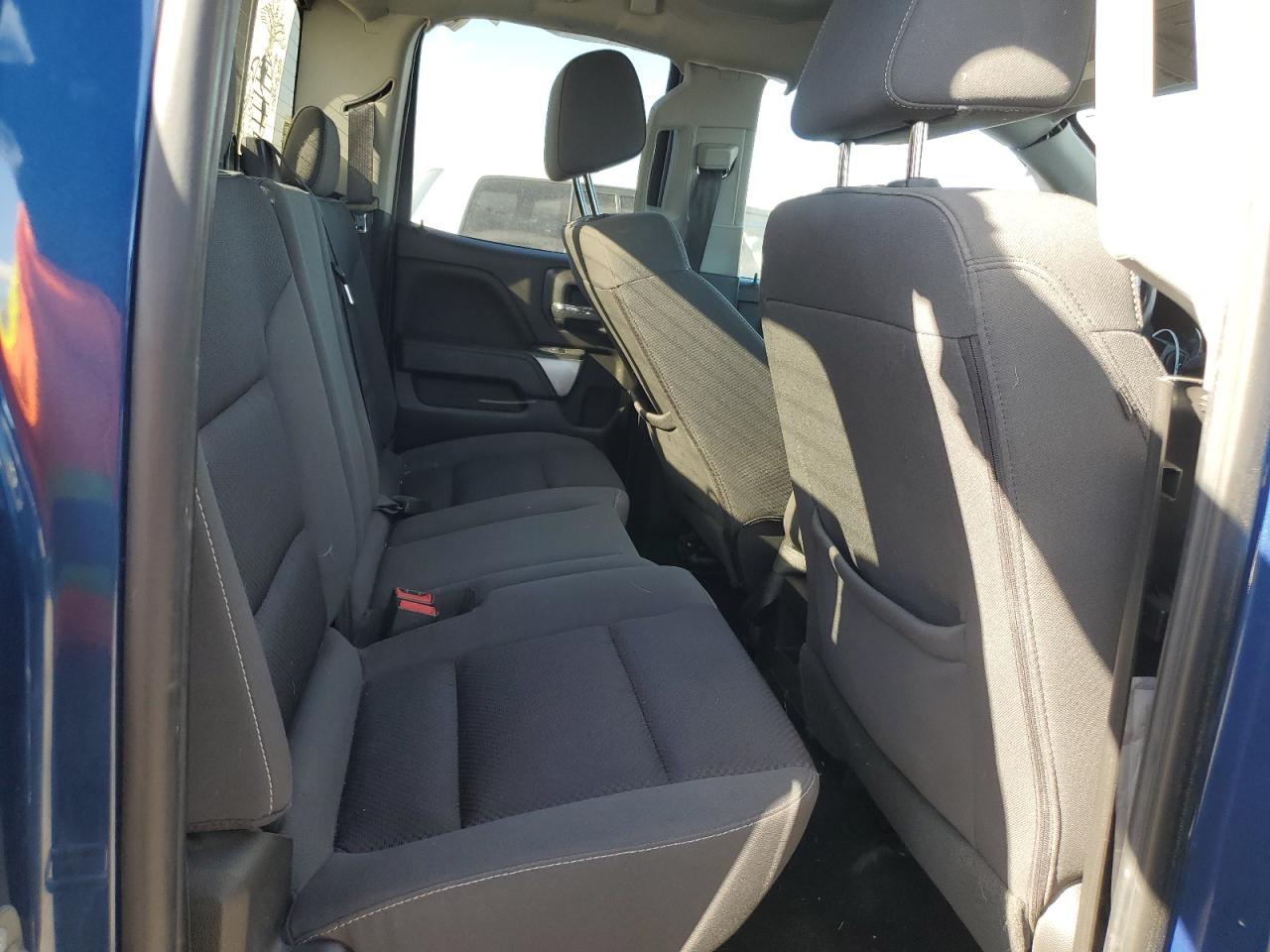 2018 Chevrolet Silverado - Image 10