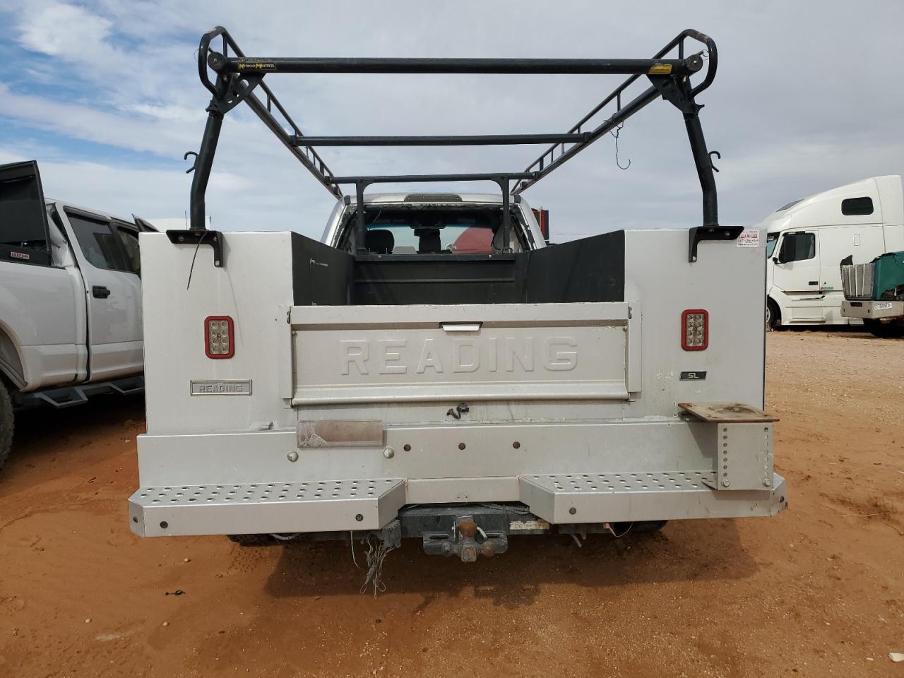 2018 Ford F350 - Image 6