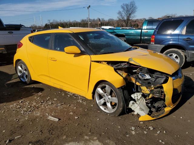  HYUNDAI VELOSTER 2012 Желтый