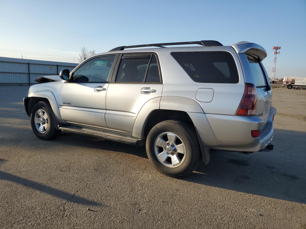 2005 Toyota 4Runner - Image 2