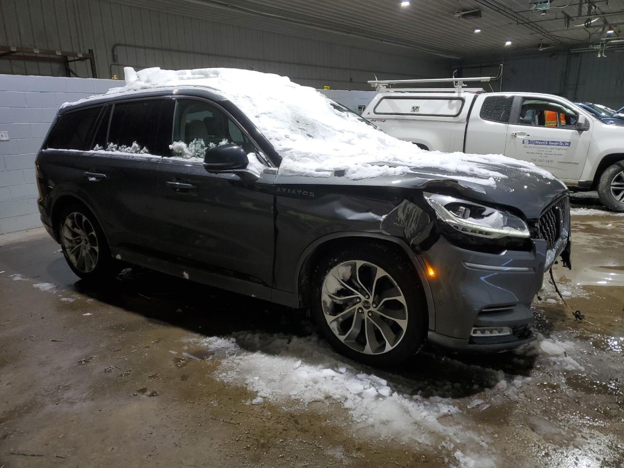 2021 Lincoln Aviator - Image 4