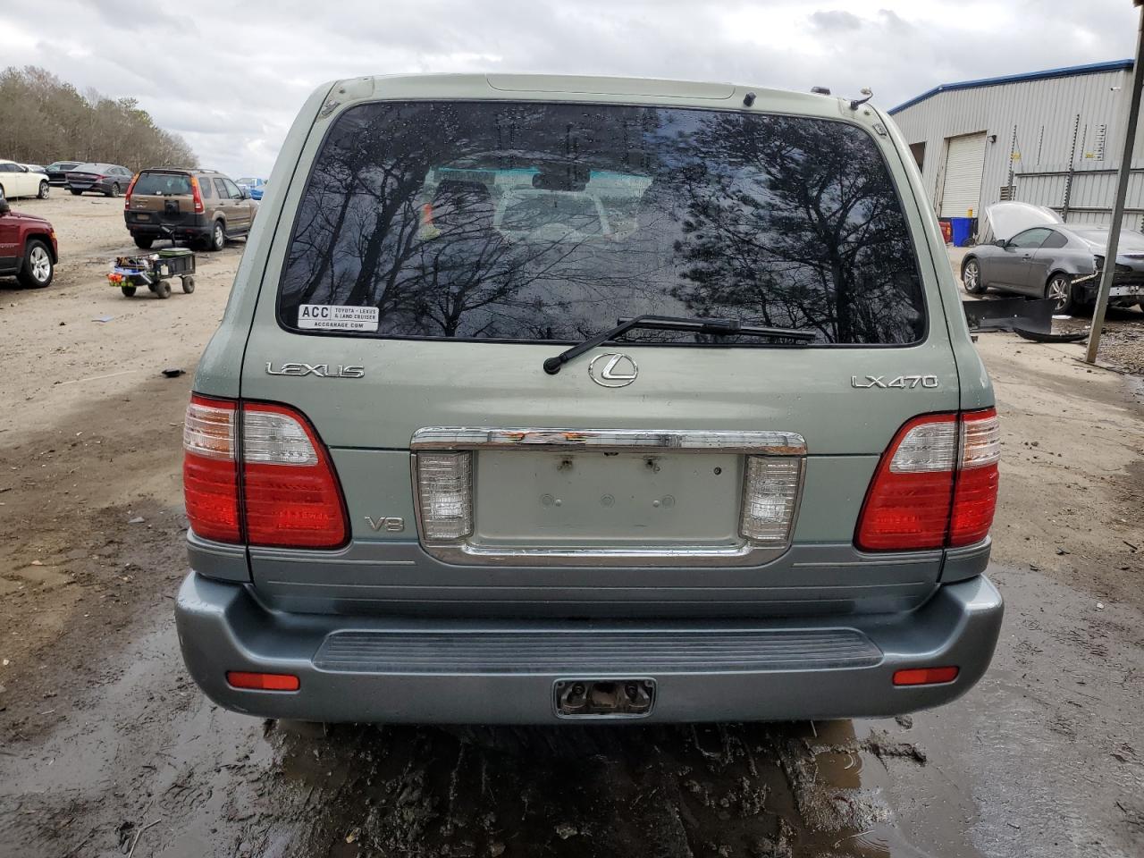 2004 Lexus LX - Image 6