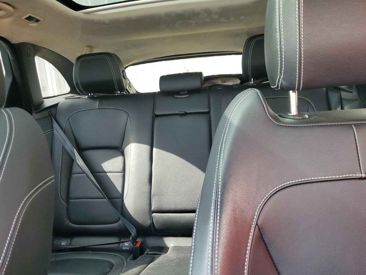 2020 Jaguar F-Pace - Image 10
