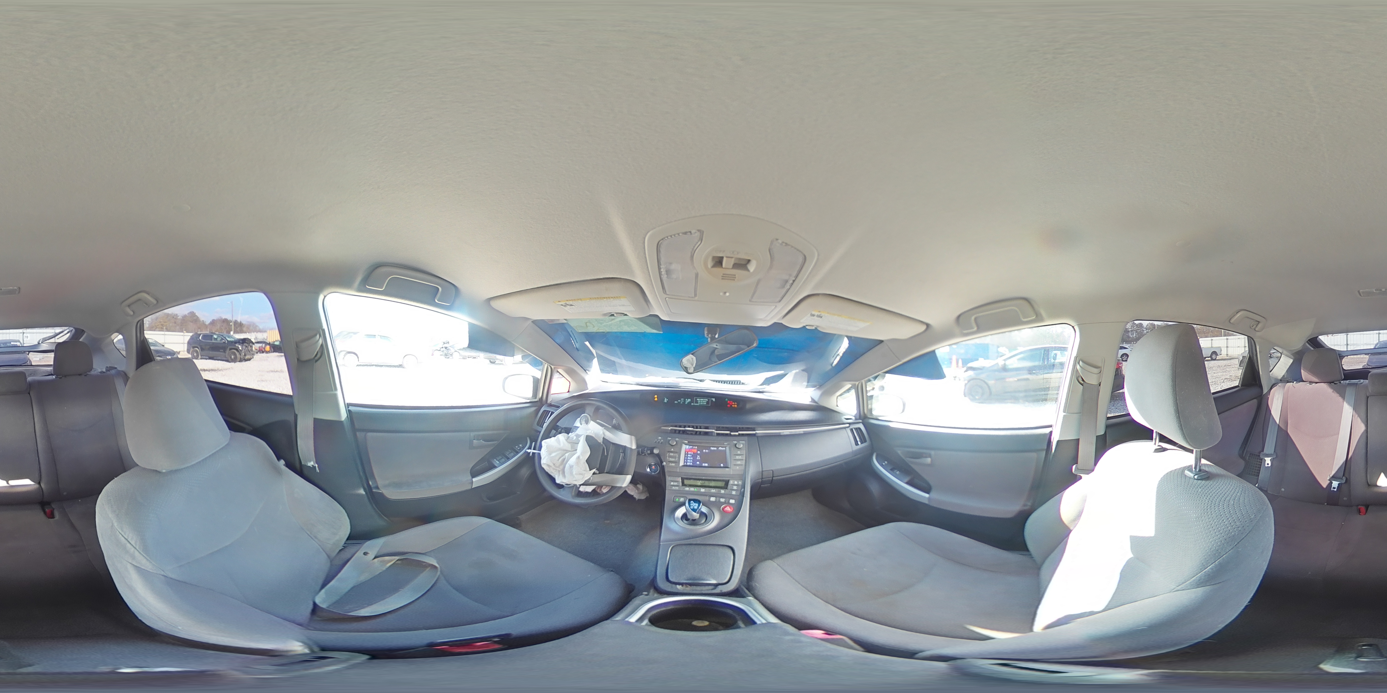 2012 Toyota Prius - Image 14