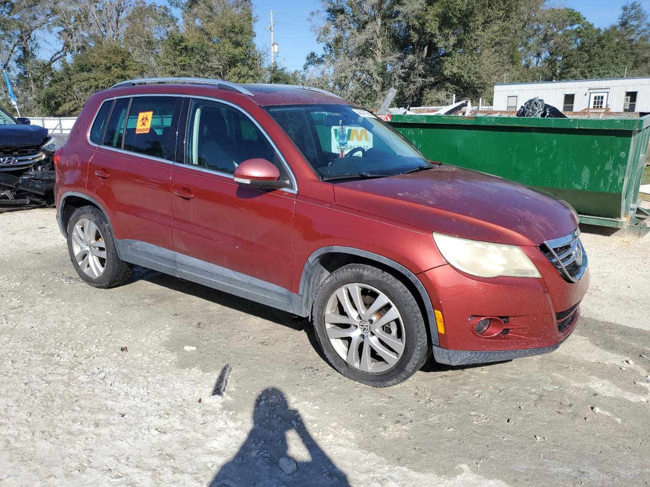 2010 Volkswagen Tiguan - Image 4