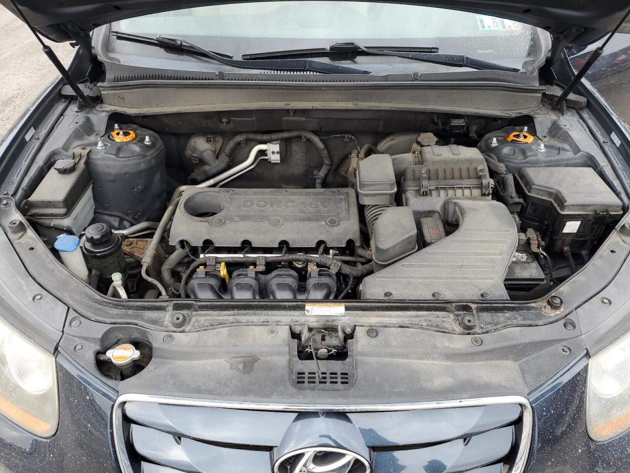 2011 Hyundai Santa Fe - Image 12