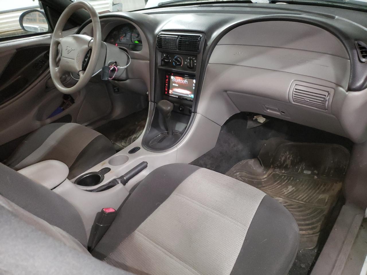 2002 Ford Mustang - Image 8