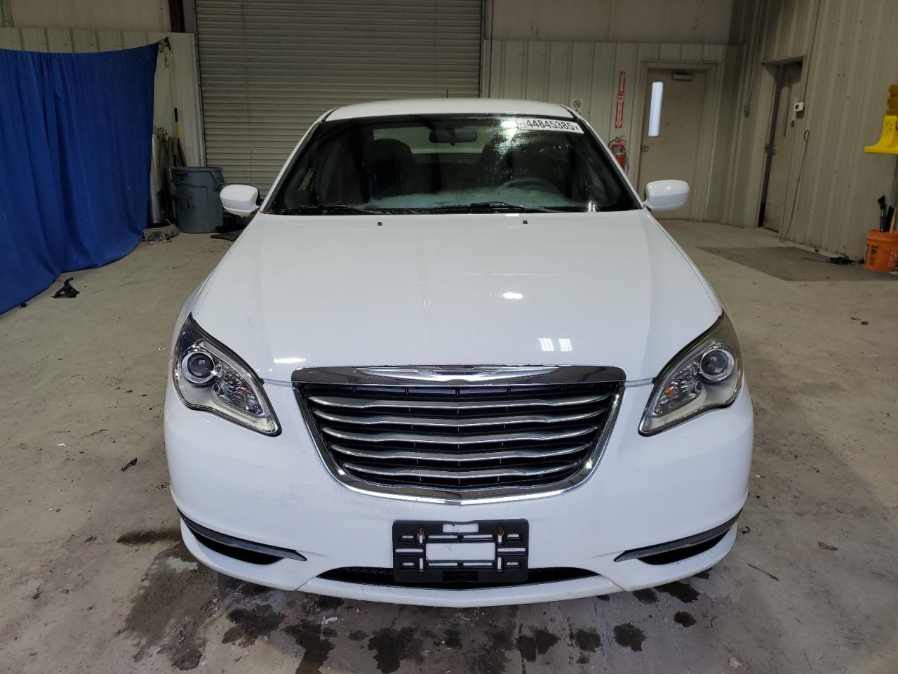 2013 Chrysler 200 - Image 5