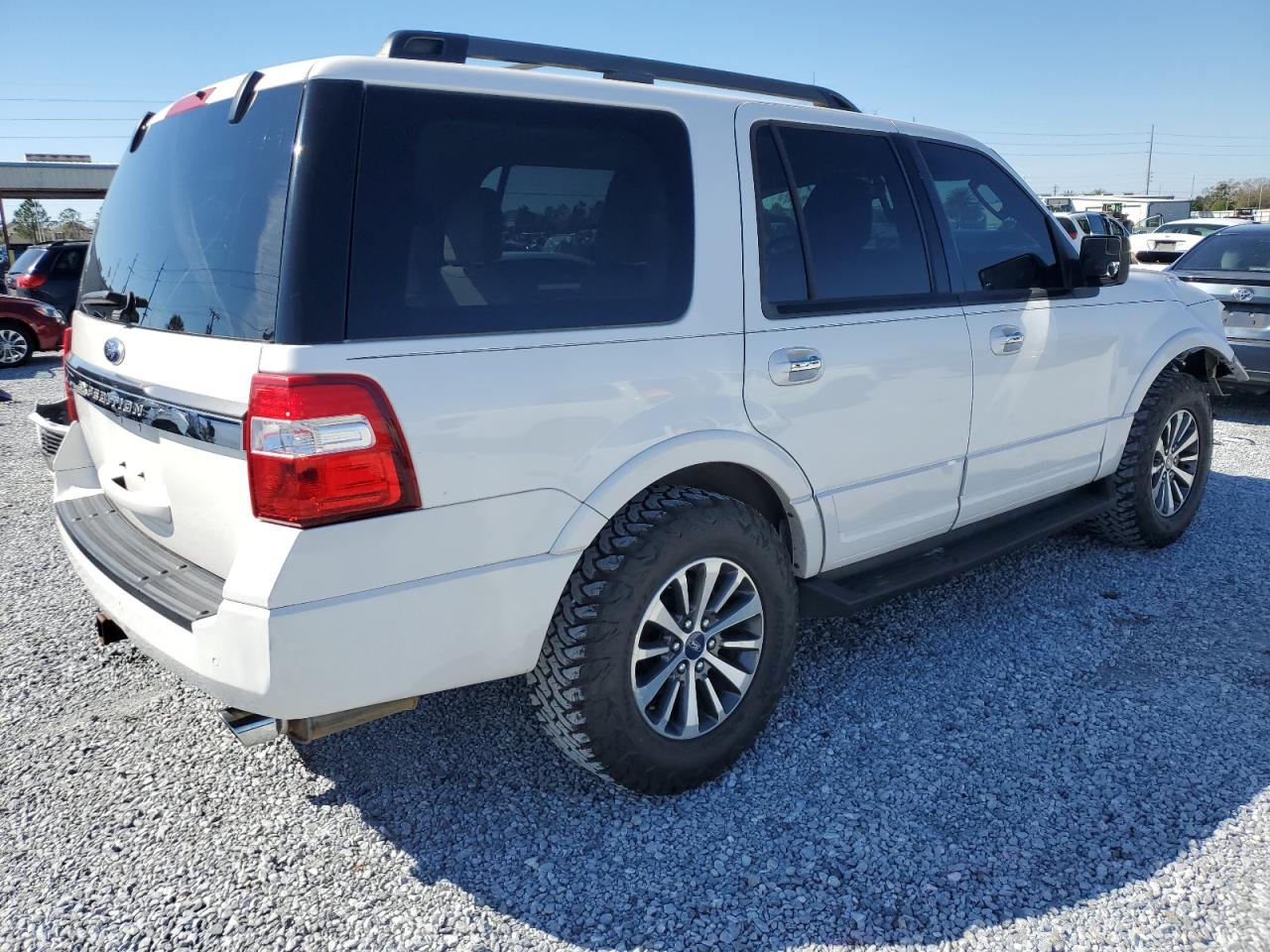 2015 Ford Expedition - Image 3