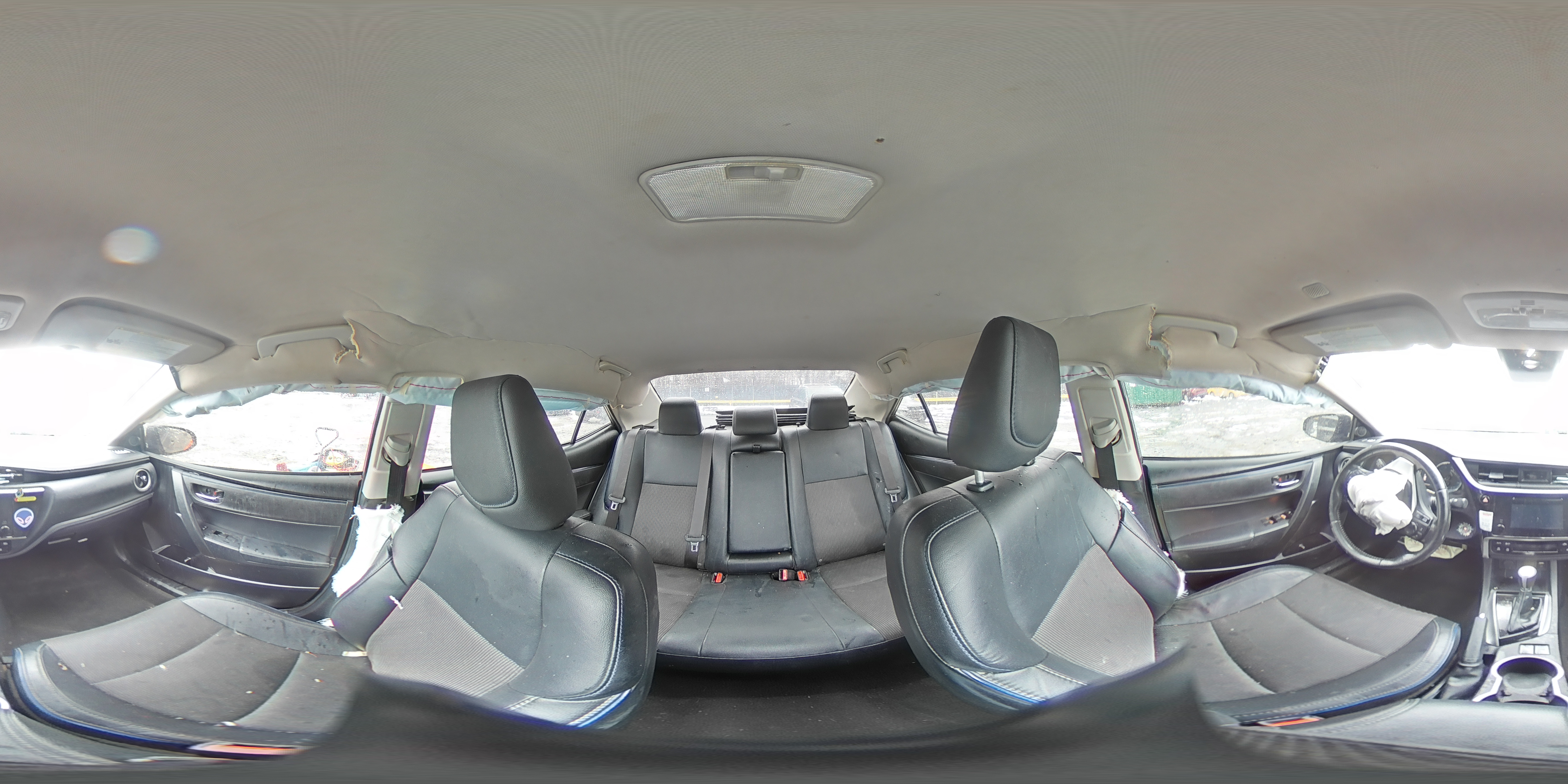 2018 Toyota Corolla - Image 12