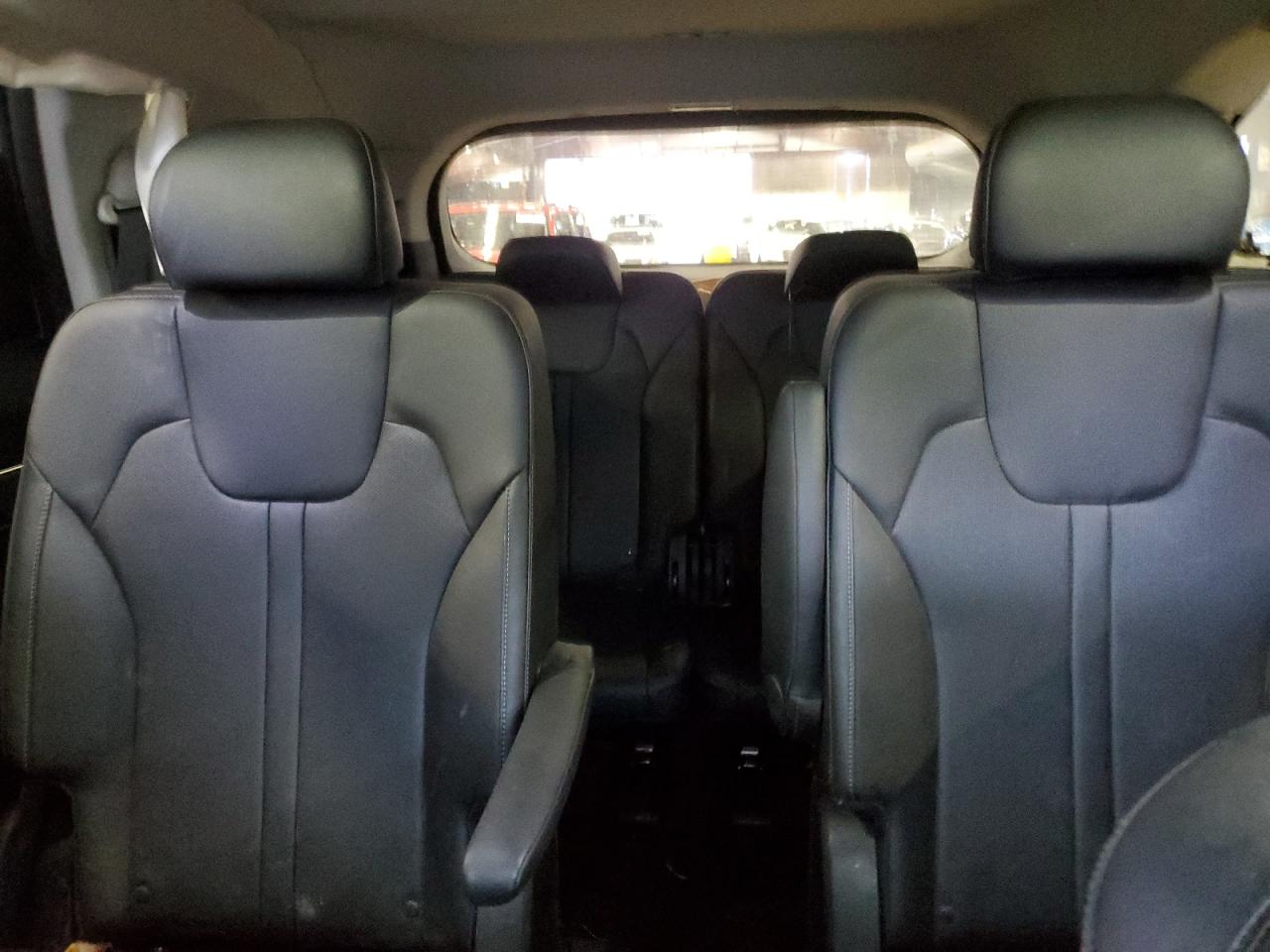 2023 Kia Sorento - Image 10