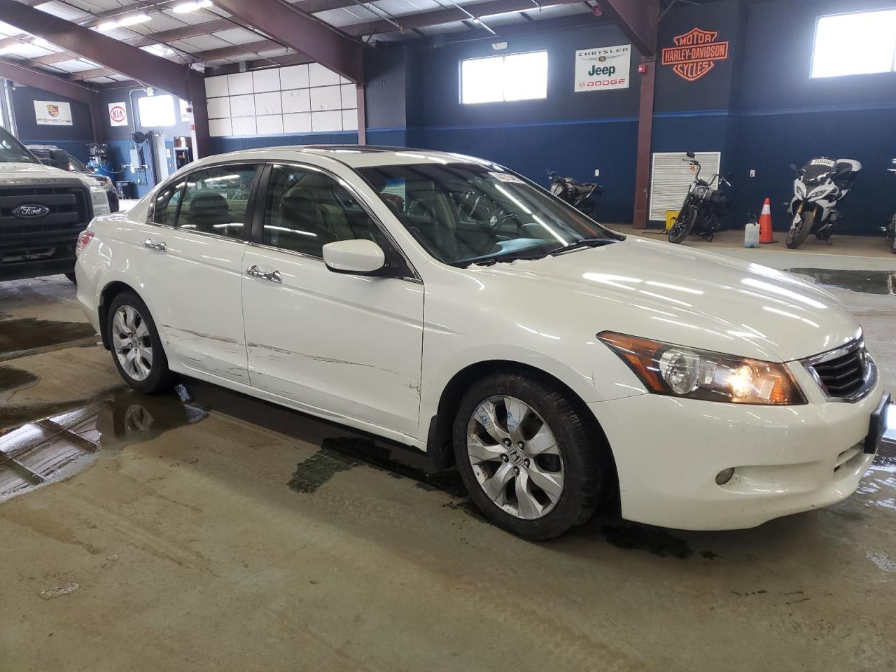 2009 Honda Accord - Image 4