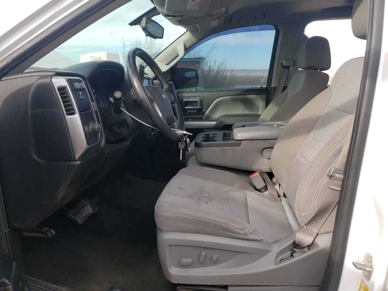2015 Chevrolet Silverado - Image 7