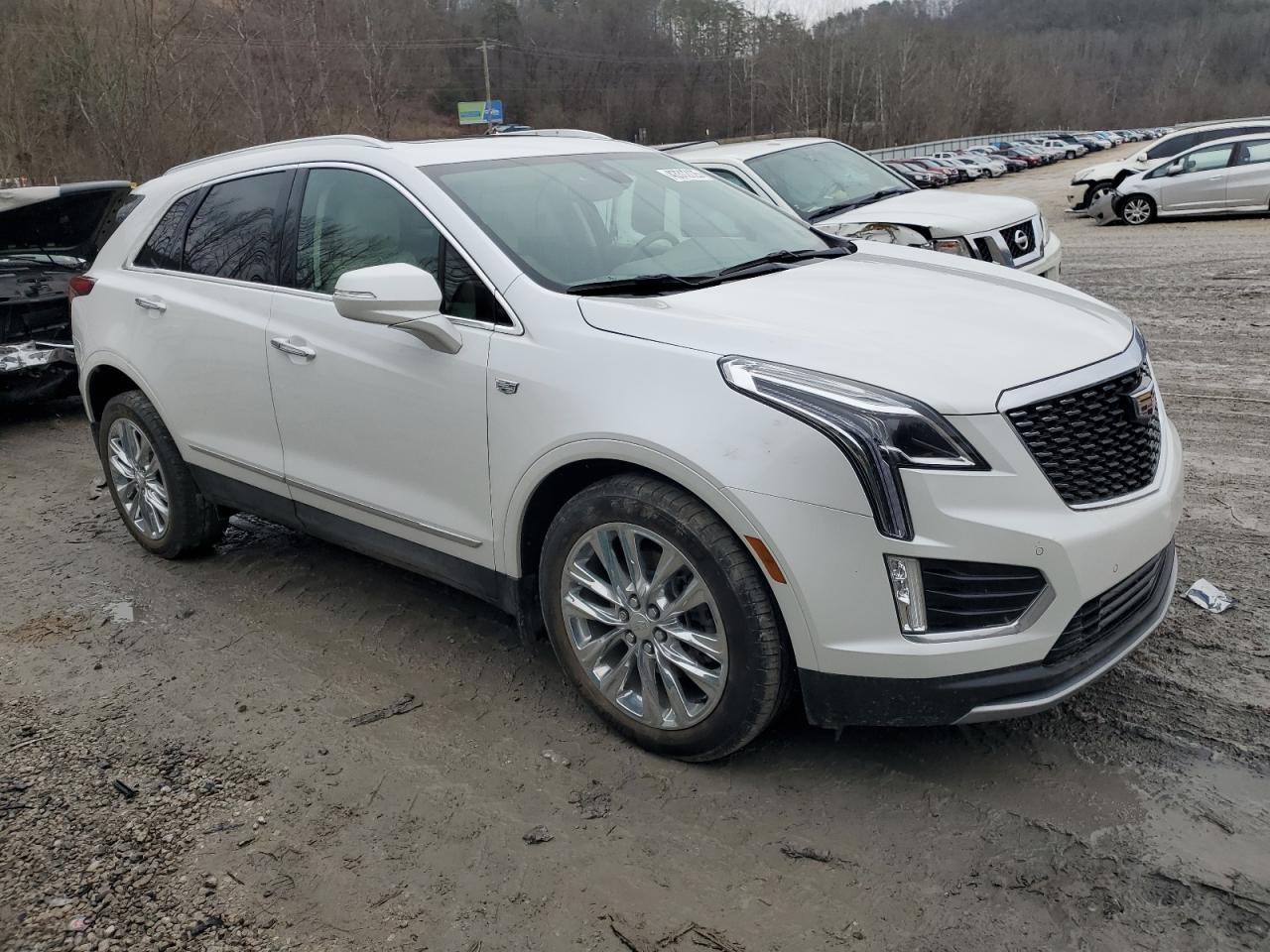 2022 Cadillac XT5 - Image 4