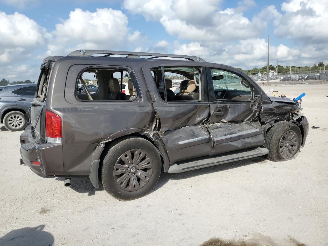 2015 Nissan Armada - Image 3