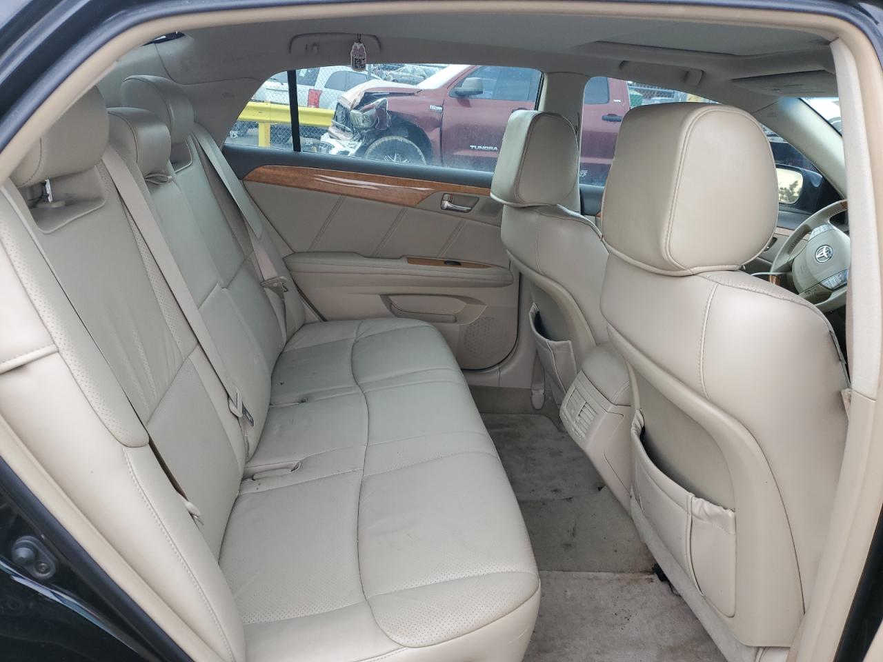 2006 Toyota Avalon - Image 10