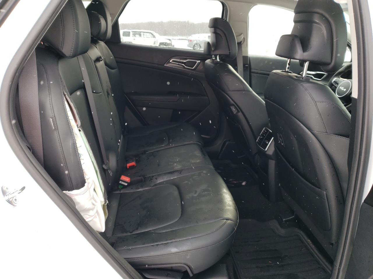 2024 Kia Sportage - Image 12