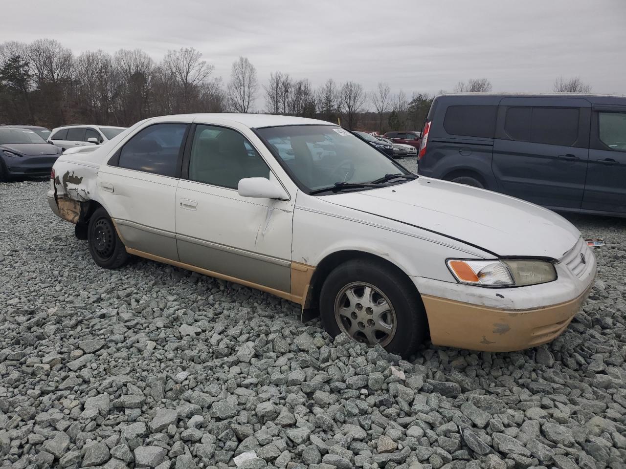 1997 Toyota Camry - Image 4