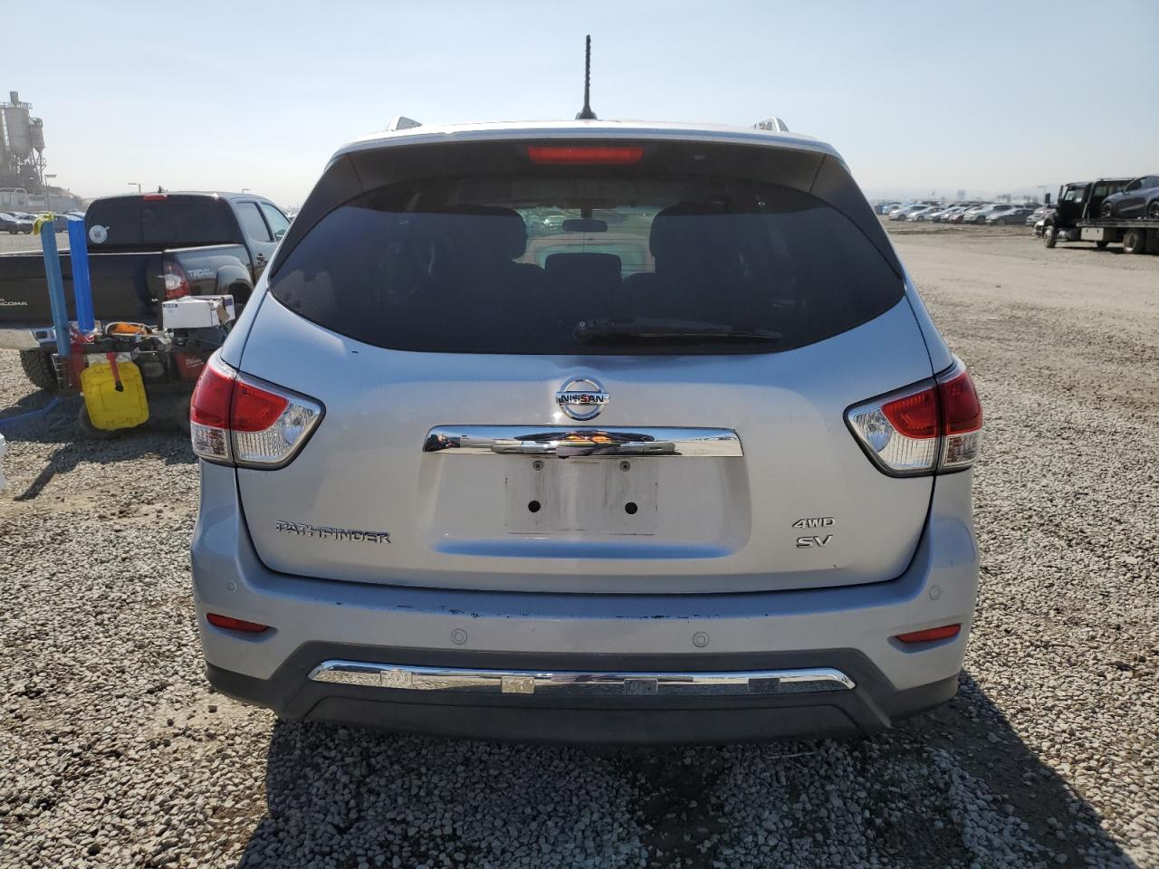 2013 Nissan Pathfinder - Image 6