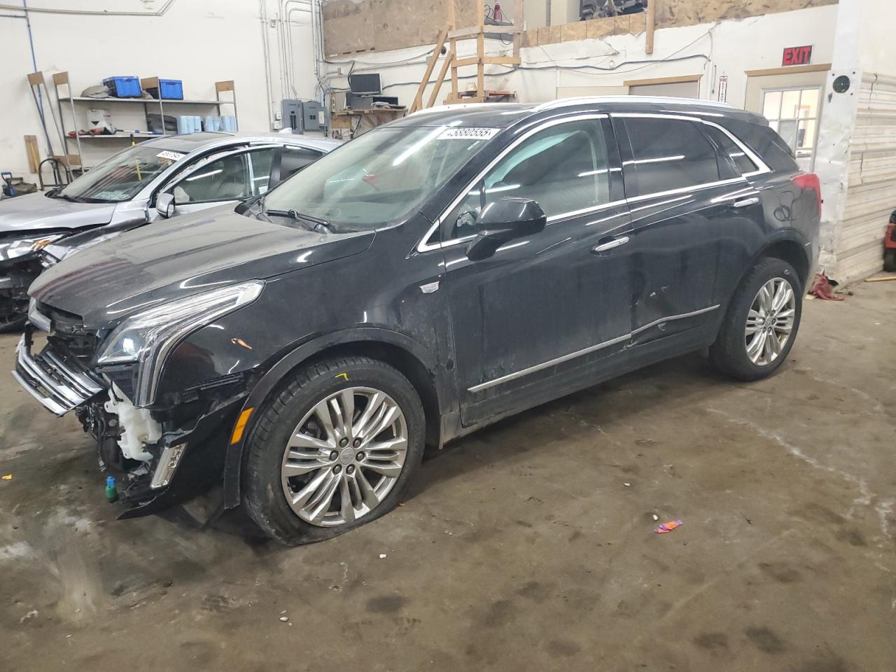 2017 Cadillac Xt5 Premium Luxury for Sale in Ham Lake, MN - Front End