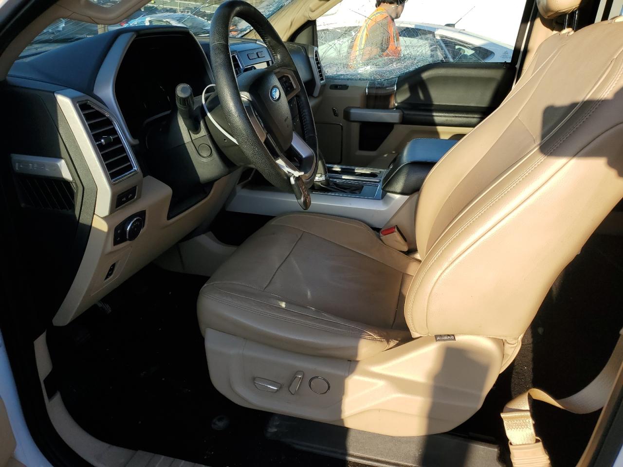 2015 Ford F-150 - Image 7