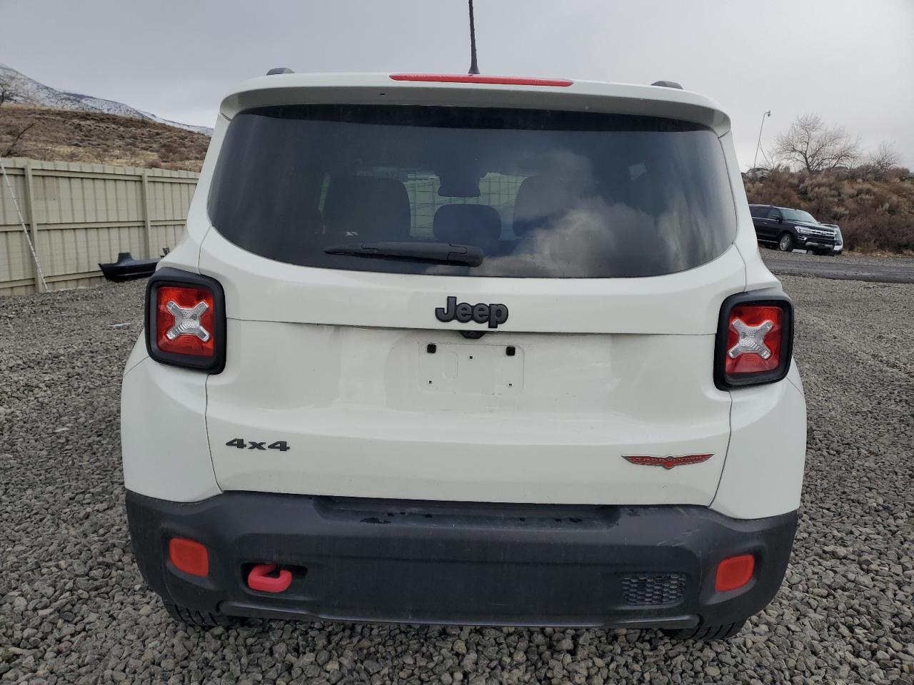 2016 Jeep Renegade - Image 6