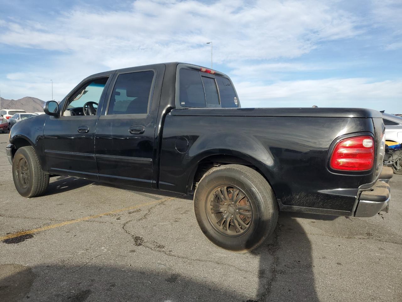 2001 Ford F-150 - Image 2