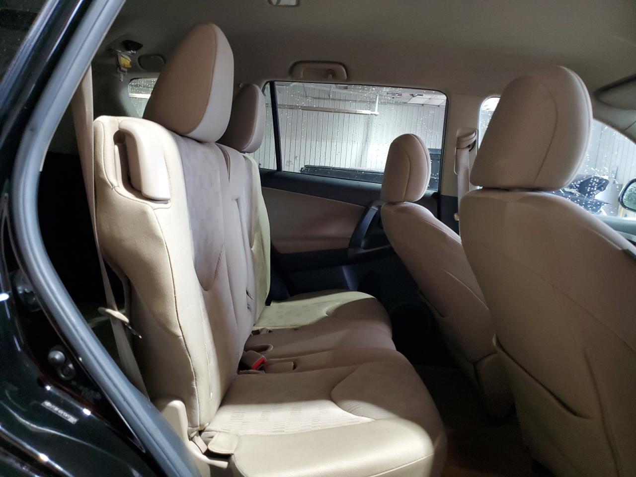 2012 Toyota RAV 4 - Image 11