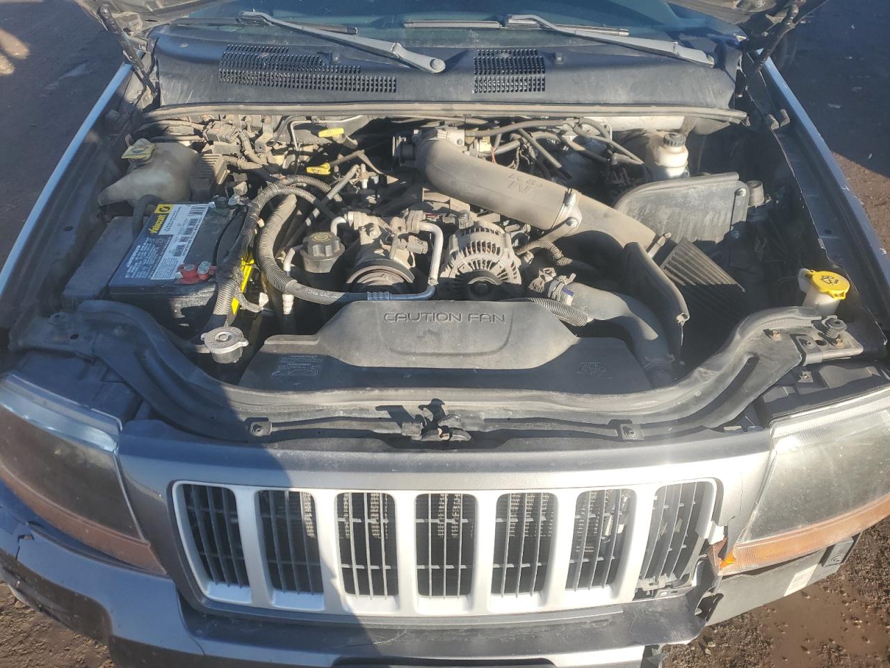 2004 Jeep Grand Cherokee - Image 12