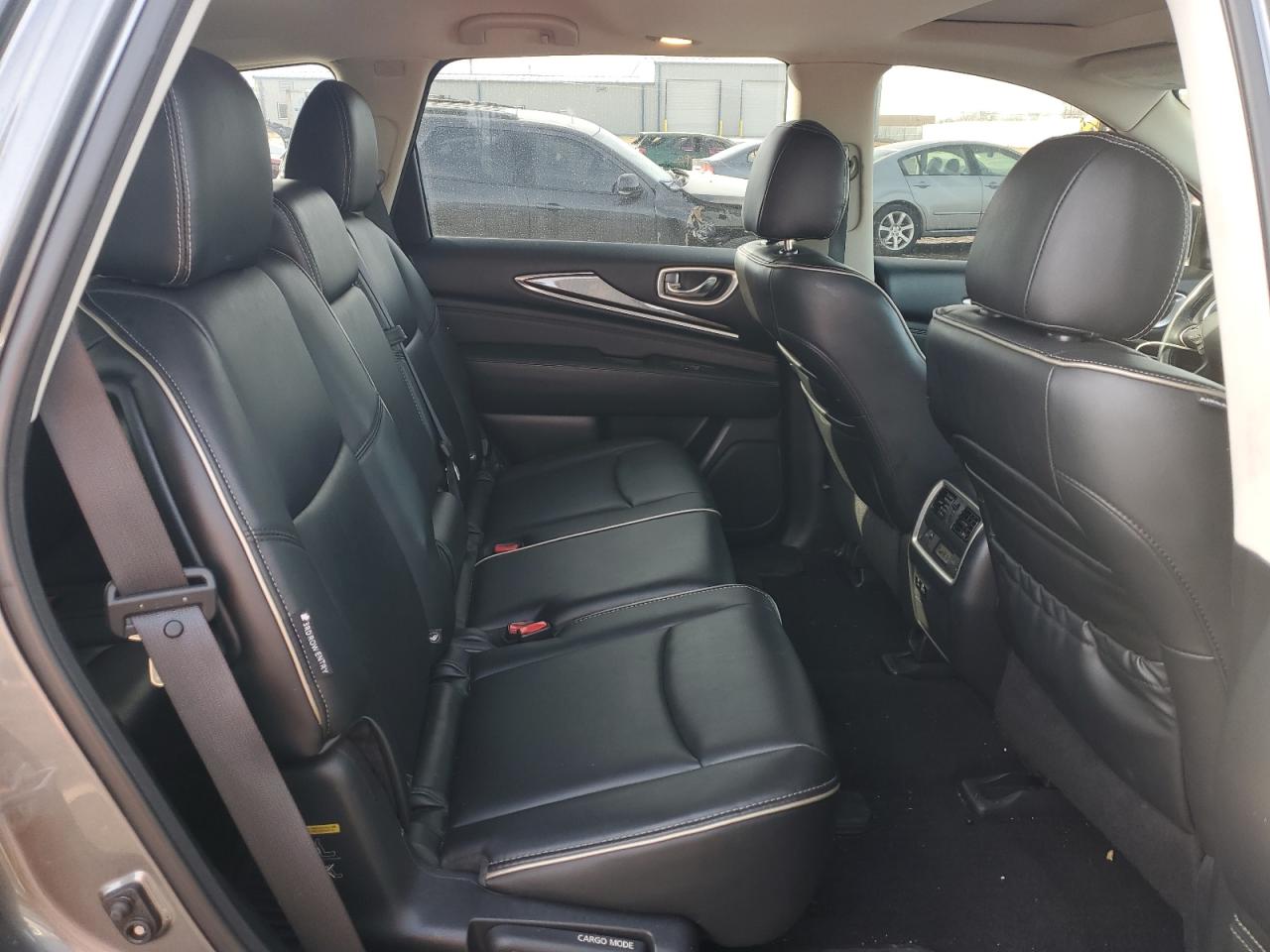 2020 Infiniti QX60 - Image 11