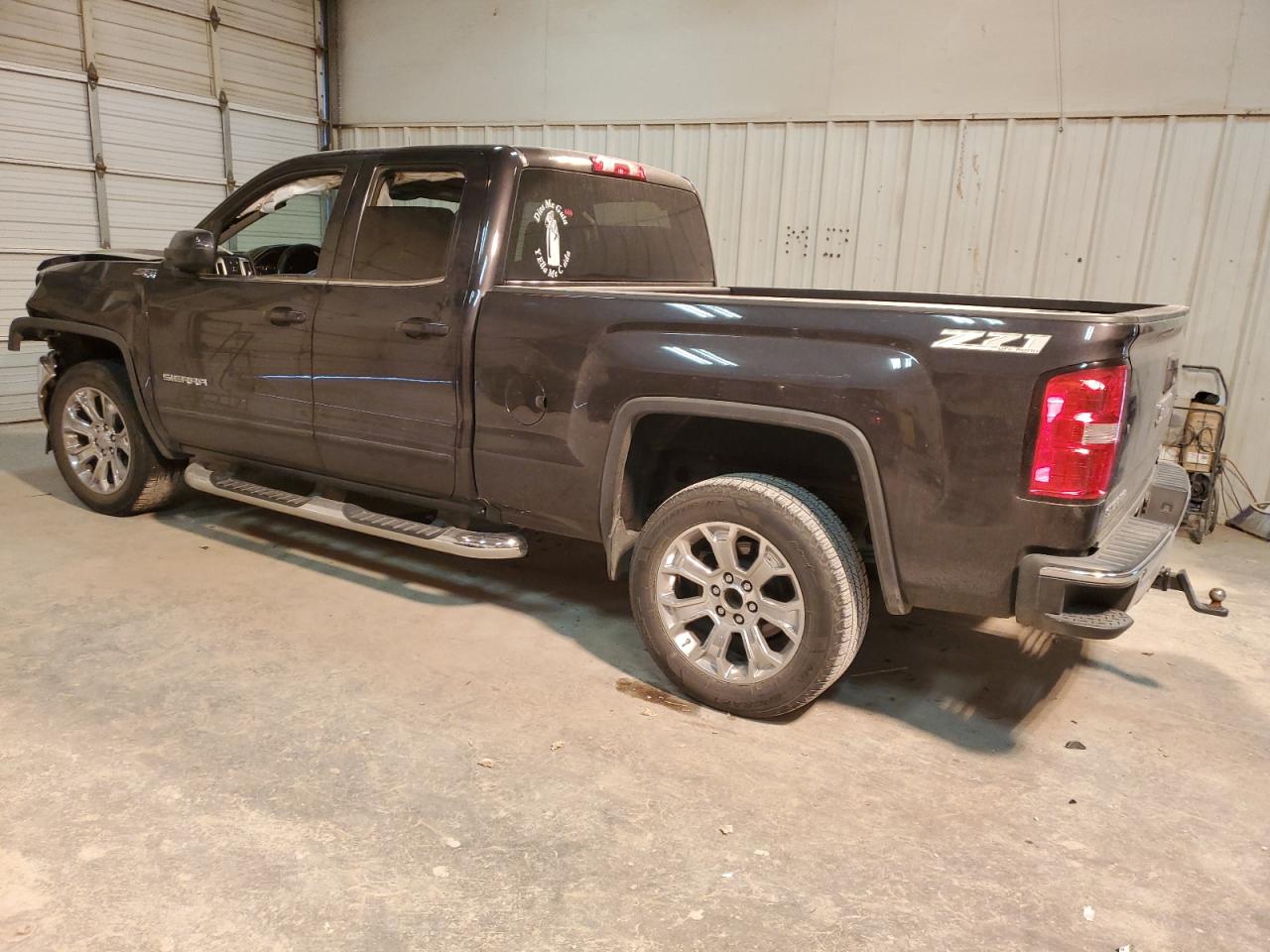 2016 GMC Sierra - Image 2