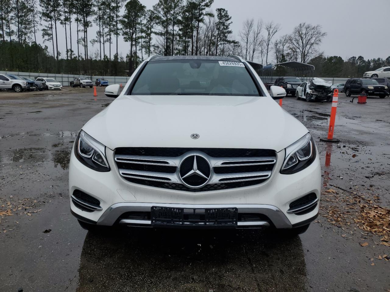 2017 Mercedes-Benz GLC - Image 5