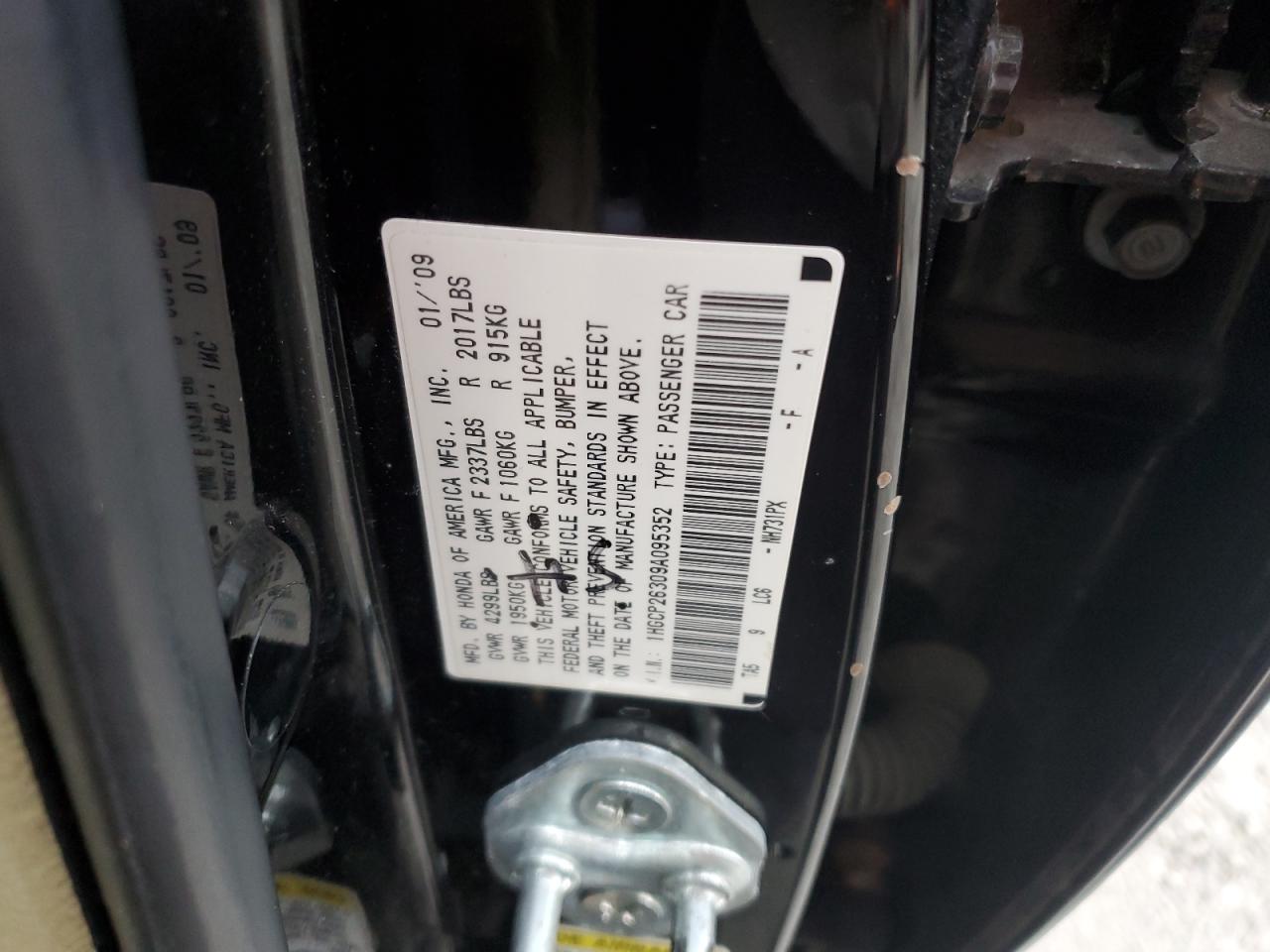 2009 Honda Accord - Image 13