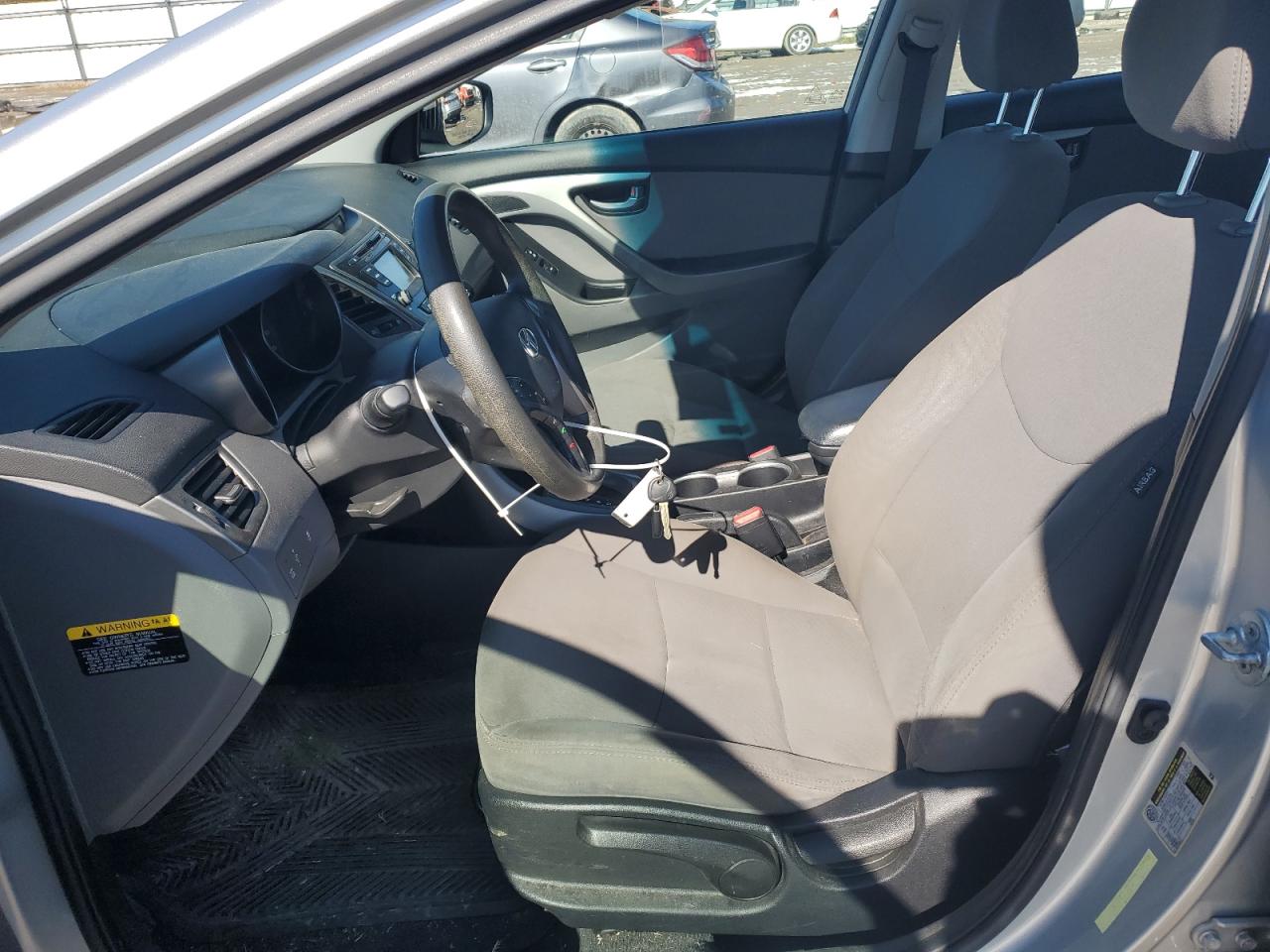 2015 Hyundai Elantra - Image 7