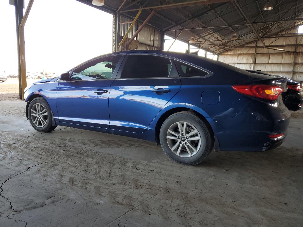 2015 Hyundai Sonata - Image 2