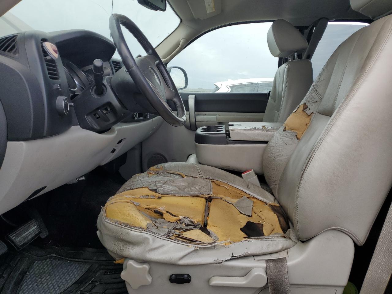 2008 Chevrolet Silverado - Image 7