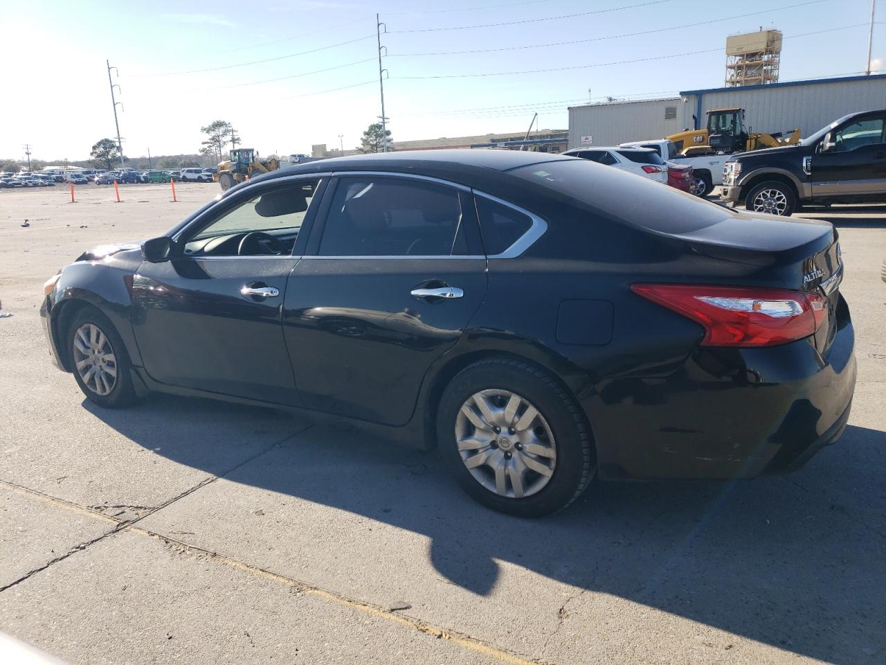 2017 Nissan Altima - Image 2