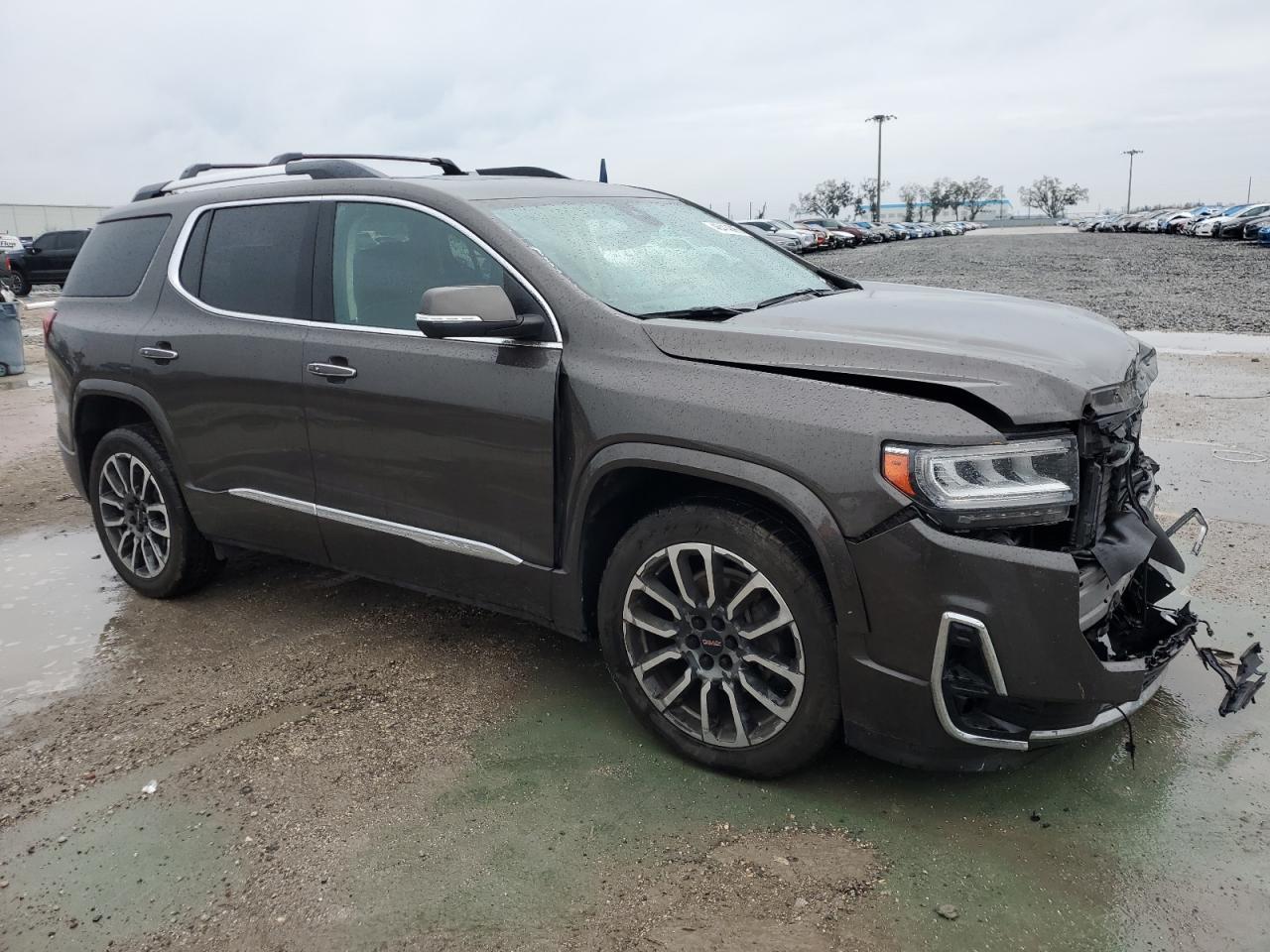 2020 GMC Acadia - Image 4