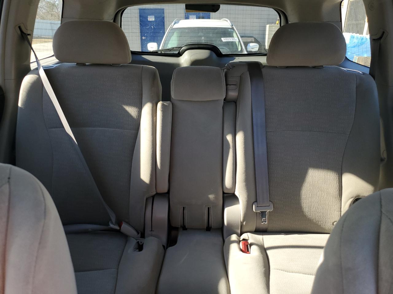 2011 Toyota Highlander - Image 10
